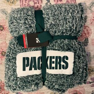 Green Bay Packers Plush Throw Blanket
